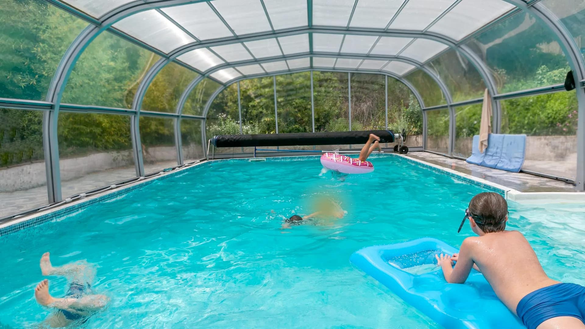 Installateur d’abris de piscine à Voiron