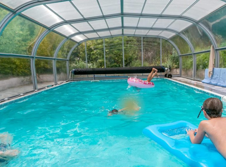 Installateur d’abris de piscine à Voiron